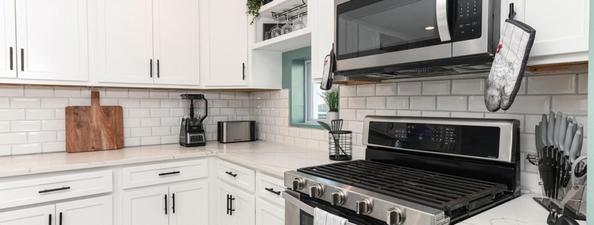 kitchen with a microwave